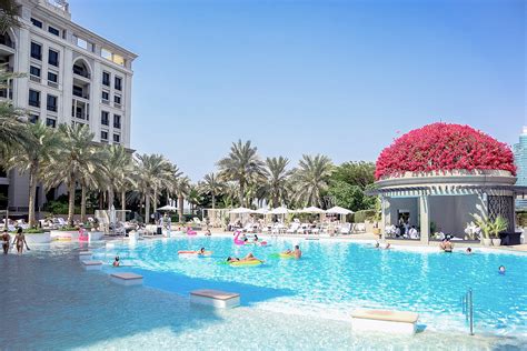 versace pool party|la piscina Versace dubai.